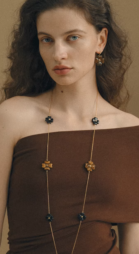 Golden Clover Tiger Eye Studs